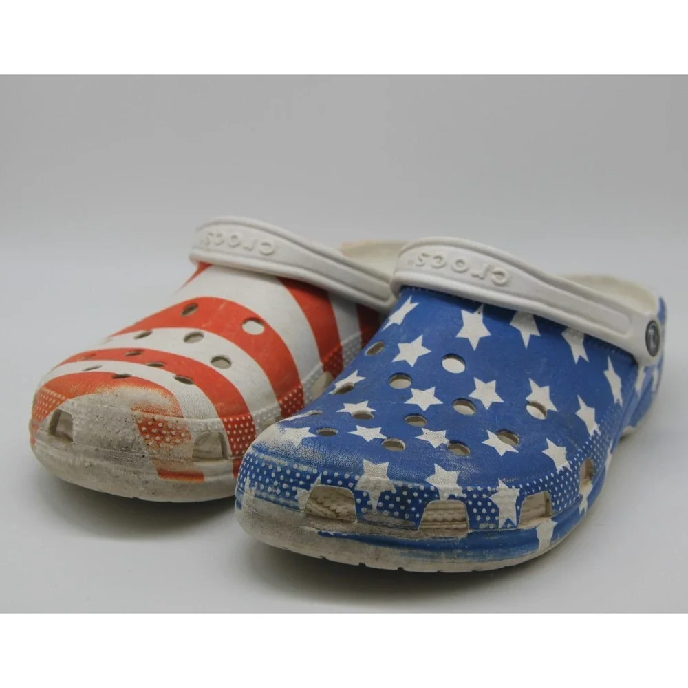 Crocs American Flag Clog Sandals Men's Sz 9 W 11 Red White Blue Distressed USA